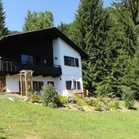 In Mit Grill Holiday home Gnesau