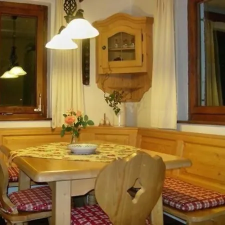 In Mit Grill Holiday home